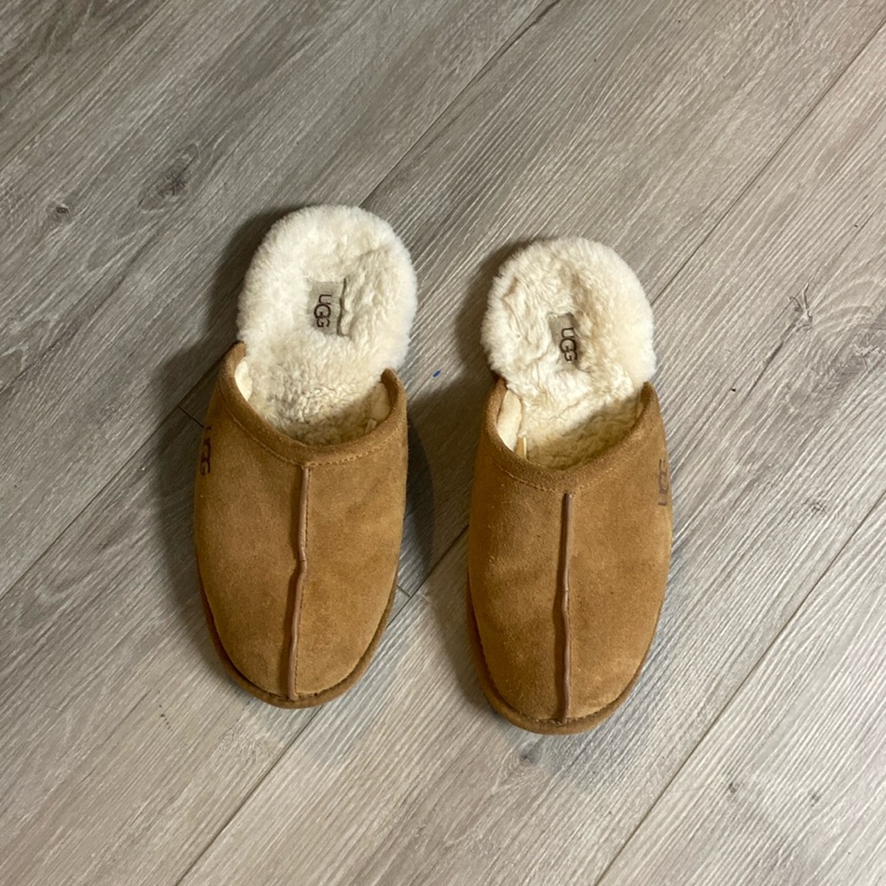 UGG Men's Scuff Suede Chestnut Slippers 1101111 Brown Faux Fur Lined Soft Winter